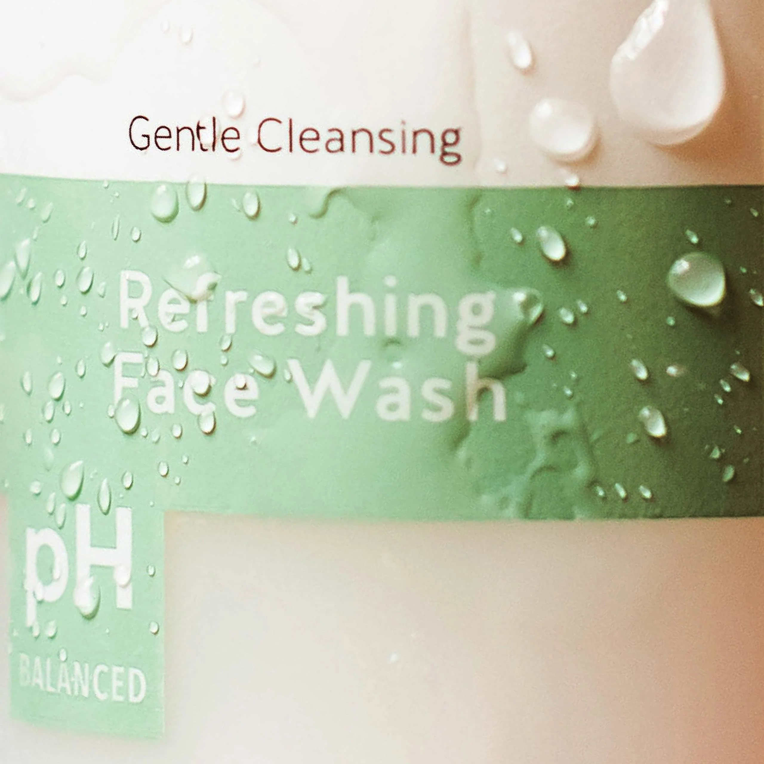 Alpha Skin Care Refreshing Face Wash, Gentle Soap-Free Formula, Citric AHA, Cleanses, Purifies, Tones & Restores pH, All Skin Types, Removes Make-Up & Oil, Anti-Aging Ingredients, 6 Oz - Image 5