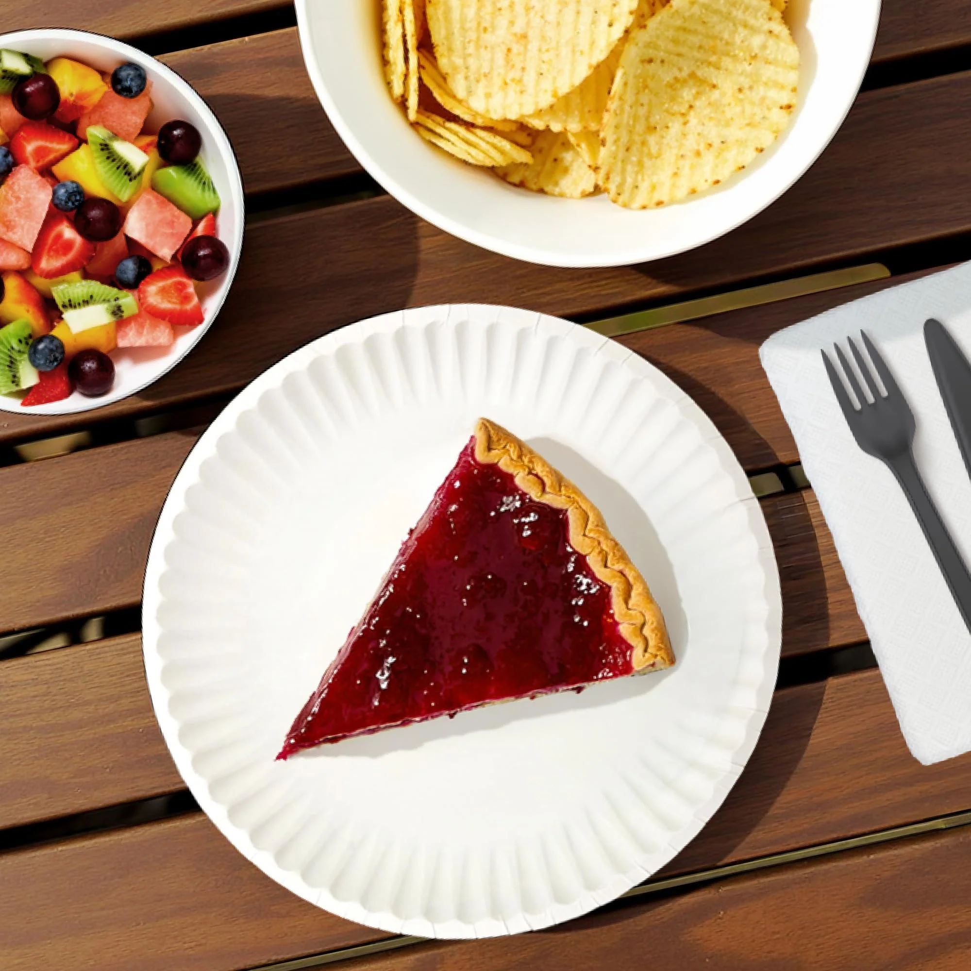 Amazon Basics 9" Uncoated White Paper Plates, Microwave Safe, 100 Count - Image 4