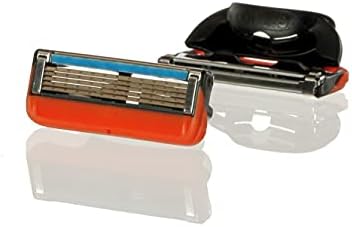 Gilette Fusion5 Razor 12 Blades for Men - Image 9