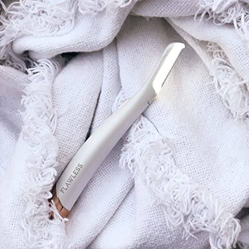 Finishing Touch Flawless Dermaplane Glo Lighted Facial Exfoliator - Non-Vibrating and Includes 6 Replacement Heads, White/Rose Gold - Image 3