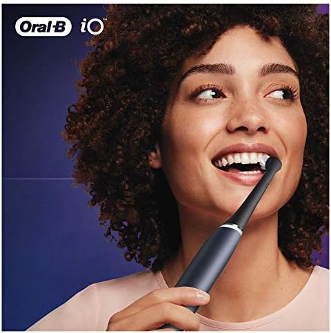 Oral-B iO Ultimate Clean Electric Toothbrush Head, Twisted & Angled Bristles for Deeper Plaque Removal, Pack of 4, Suitable for Mailbox, Black - Image 6