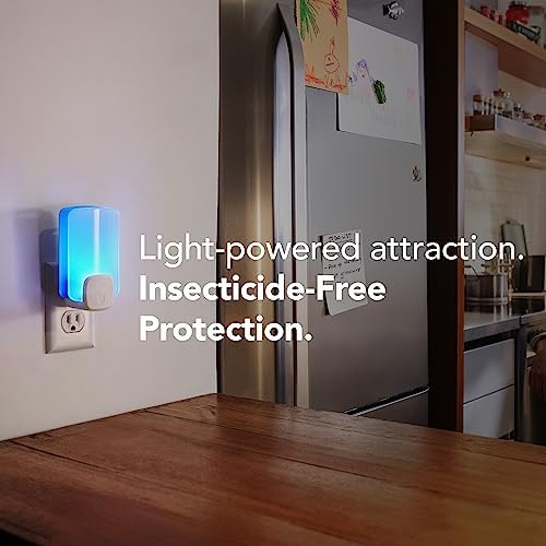 Raid Essentials Flying Insect Light Trap Refills, 2 Light Trap Refill Cartridges, Featuring Light Powered Attraction - Image 3