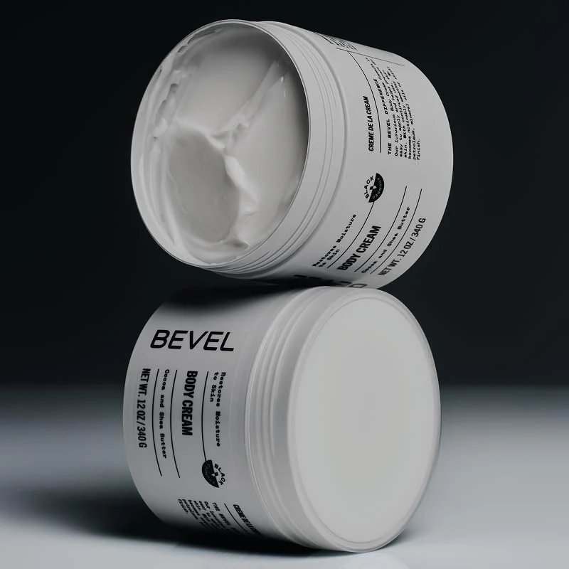 Bevel Body Cream, Luxury Body Lotion for Men, Dermatologist Tested & Hypoallergenic Moisturizer, Men's Lotion for Dry Skin, Cocoa & Shea Butter, Paraben Free, Petroleum Free, Supreme Oak Scent, 12 oz - Image 2