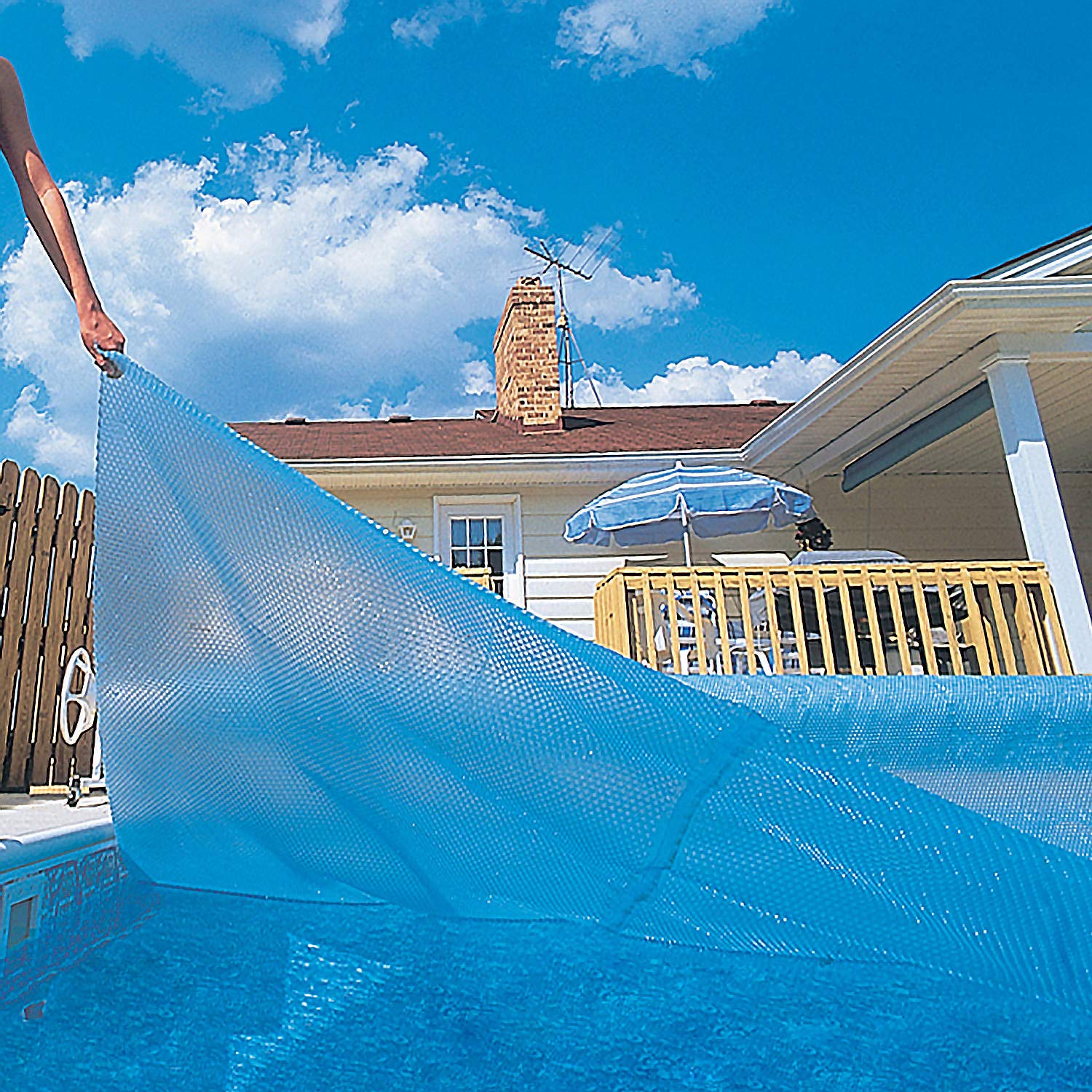 Blue Wave 16-ft x 32-ft Rectangular Pool Solar Blanket - 12-mil Solar Pool Cover with Thermal Bubbles to Retain Heat and Reduce Evaporation – Fade Resistant Pool Solar Cover for Inground Pool - Blue - Image 7