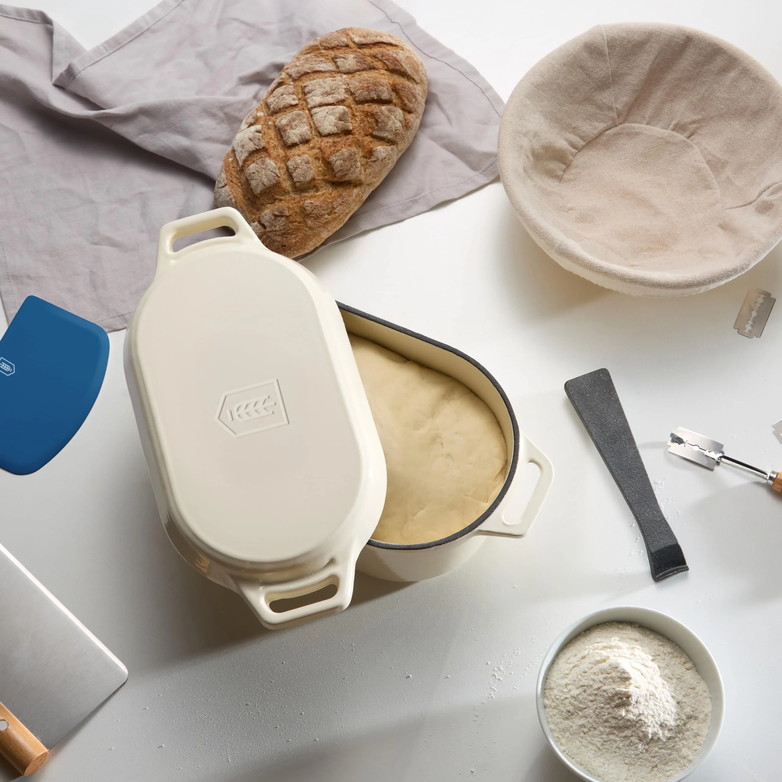 Bread Proofing Set, by Kook, Sourdough Bread, Rattan Baskets and Liners, 1 Round and 1 Oval Banneton Basket, Dough Scrapers, Scoring Lame & Case, 4 Blades, Brush, Plastic Dough Cover, Set of 2 - Image 6
