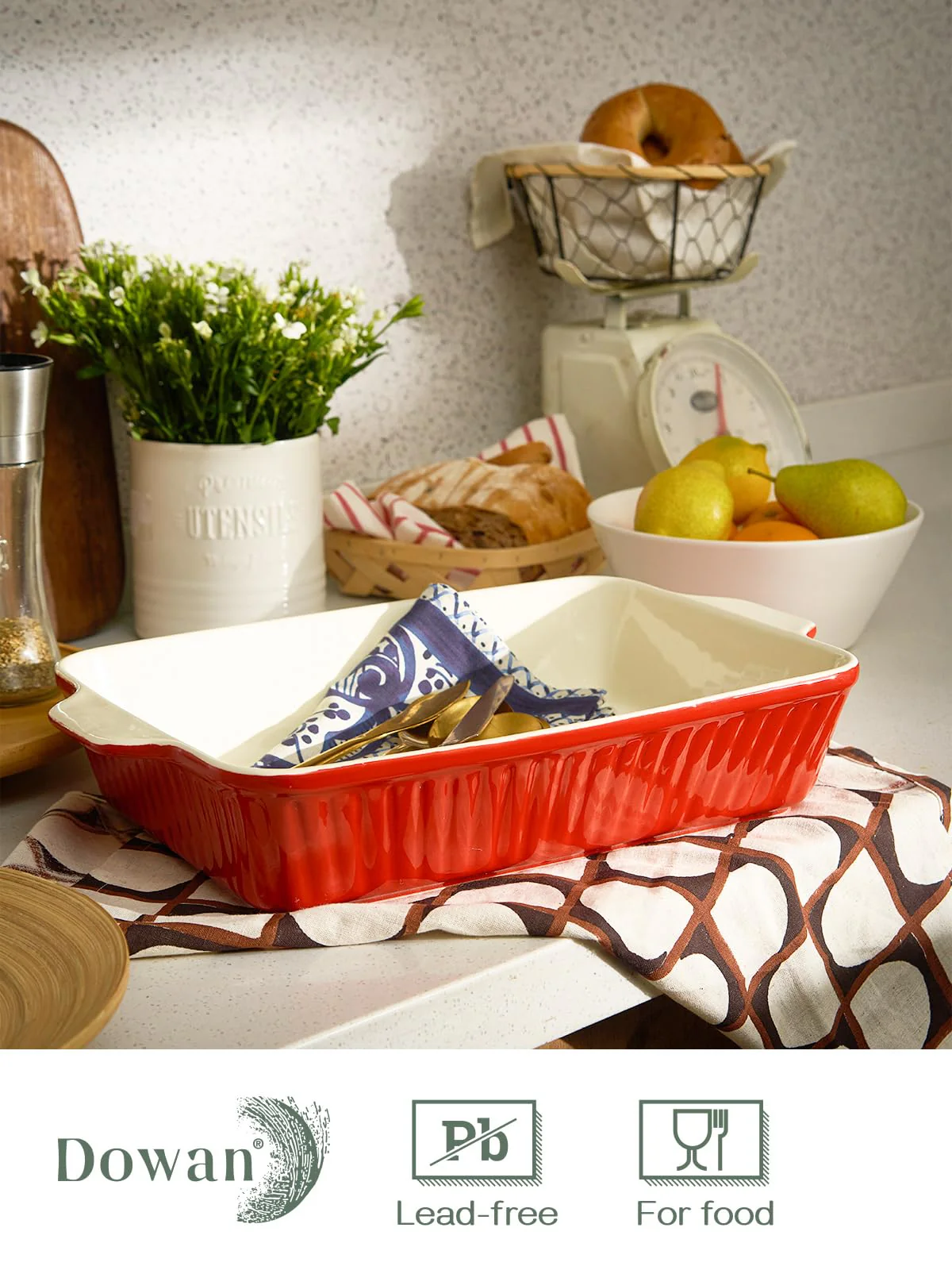 DOWAN 9x13-inch Deep Casserole Baking Dish for Lasagna, 135 oz Ceramic Pan with Handles, Oven Safe for Baking and Home Decor, Red - Image 4