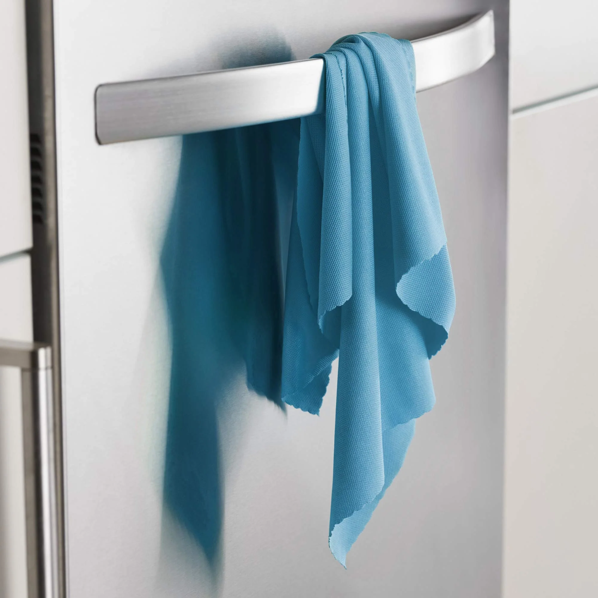 E-Cloth Glass & Polishing Cloths, Premium Microfiber Glass Cleaner, Great for Windows, Glass and Mirrors, Washable and Reusable, 100 Wash Guarantee, Alaskan Blue, 2 Pack - Image 8