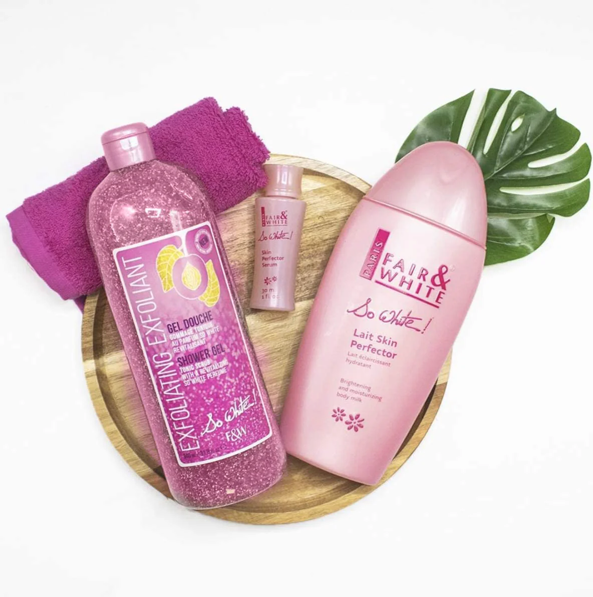 FAIR & WHITE So White Exfoliating Shower Gel/Tonic Scrub 940ml / 31.8fl.oz. - Image 2