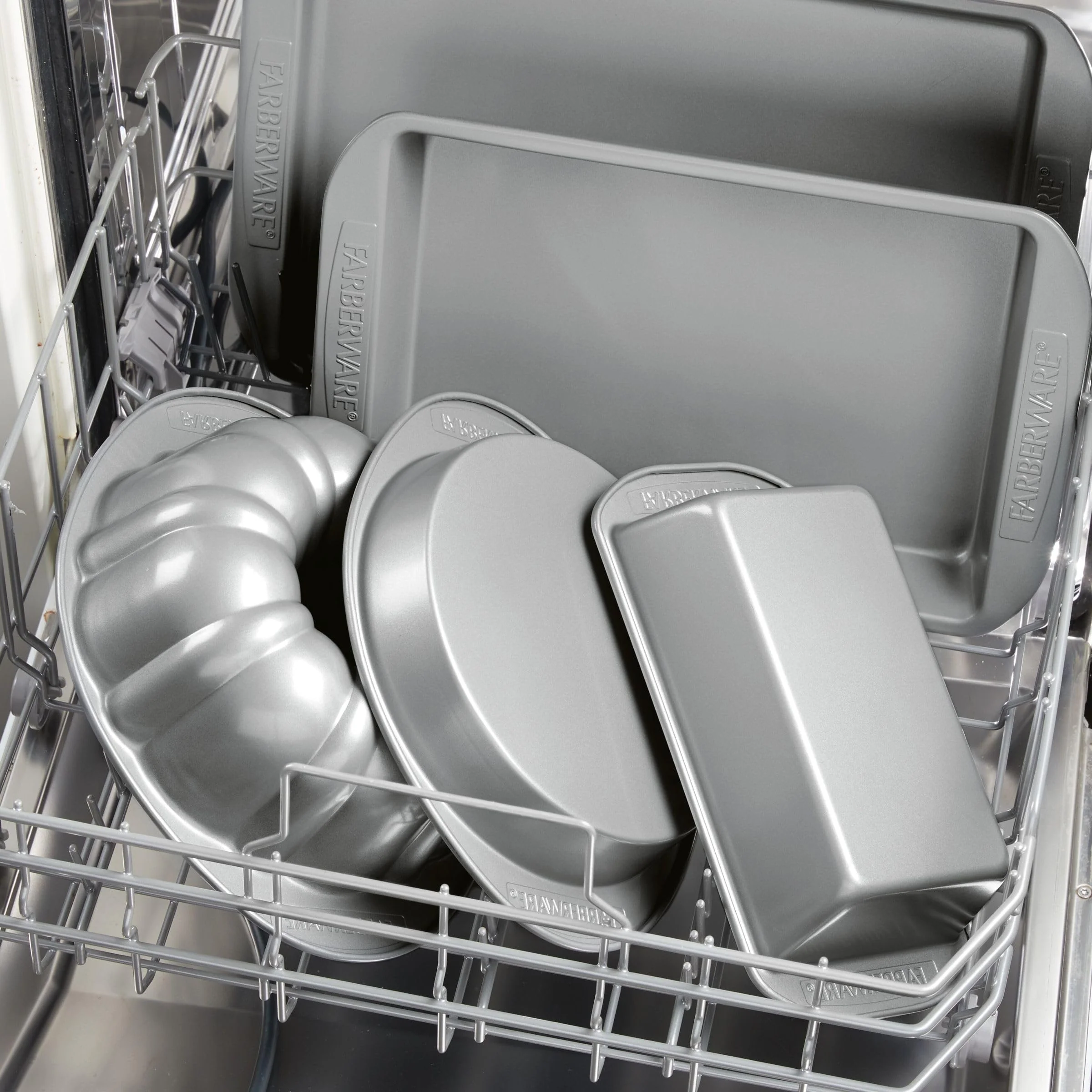 Farberware Nonstick Bakeware Baking Pan With Lid / Nonstick Cake Pan With Lid, Rectangle - 9 Inch x 13 Inch, Gray - Image 8