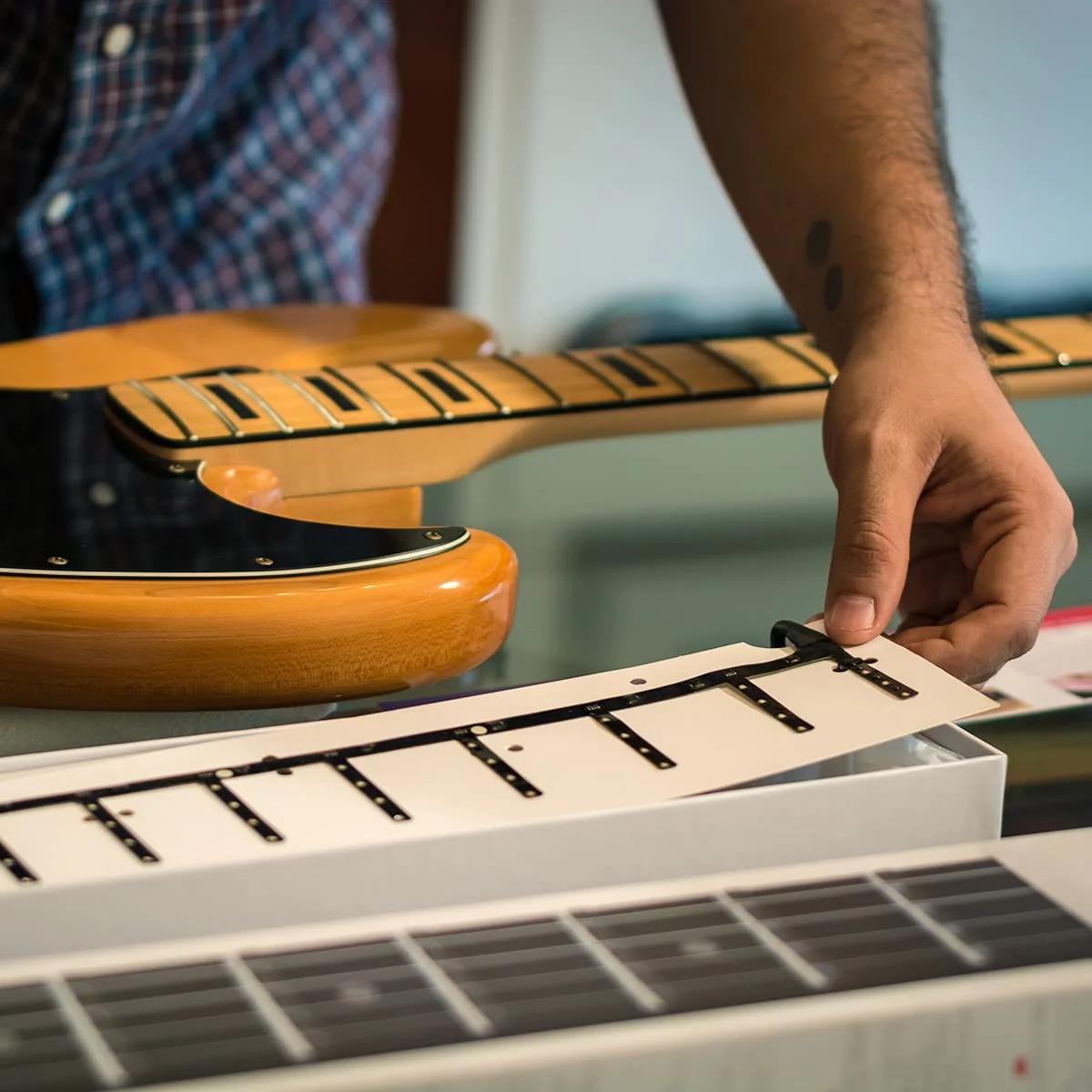 Fret Zealot LED Bass Guitar Fretboard Lights Learning Accessory - EASIEST and BEST Method to Learn To Play Bass Guitar for All Levels, Fits All FULL SIZE Bass Guitars, IOS & Android App included - Image 7