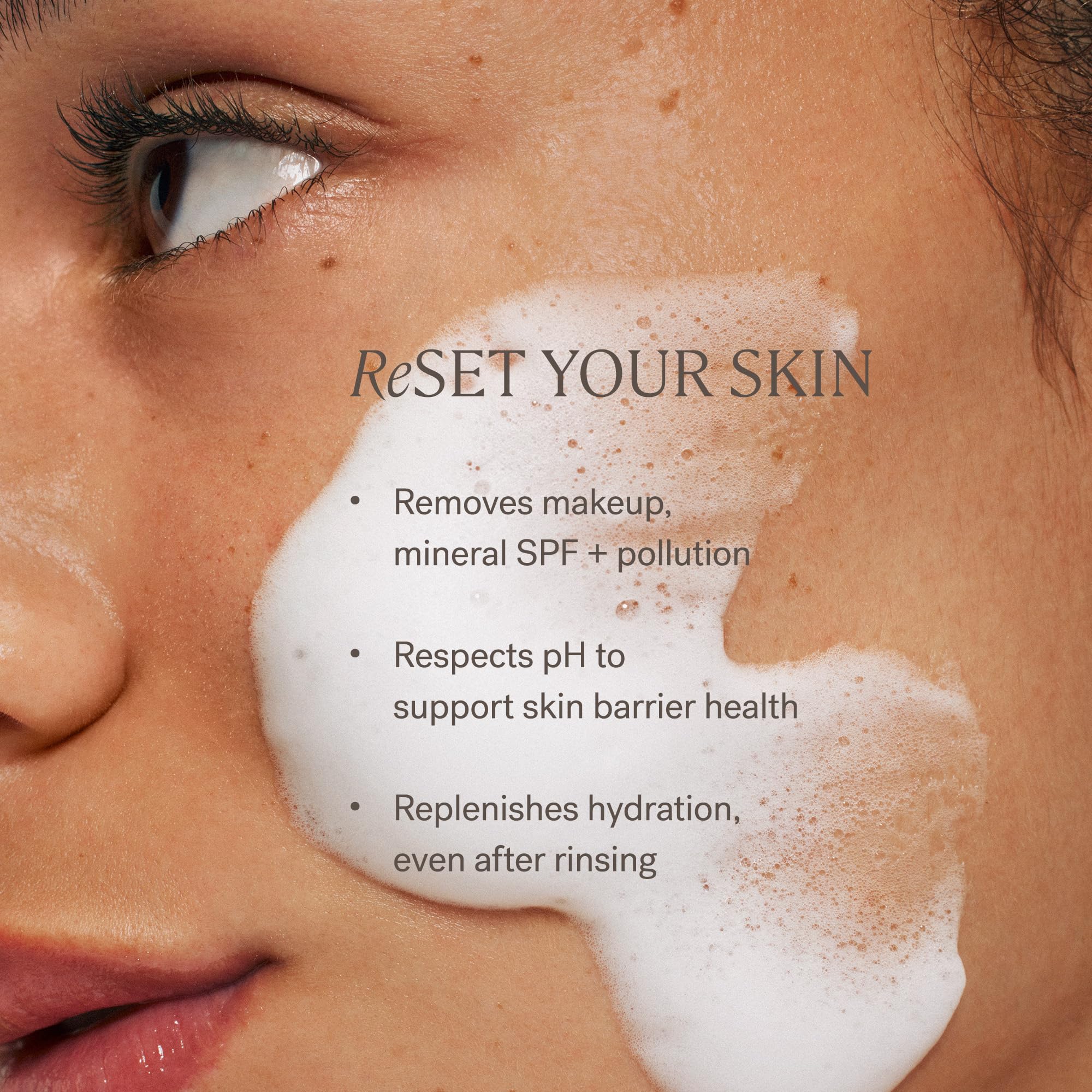 ILIA - The Cleanse Soft Foaming Cleanser + Makeup Remover | Replenish, Hydrate, Cleanse, Soften, Refresh Skin | Non-Toxic, Vegan, Cruelty-Free, Clean (6.76 fl oz | 200 ml) - Image 5