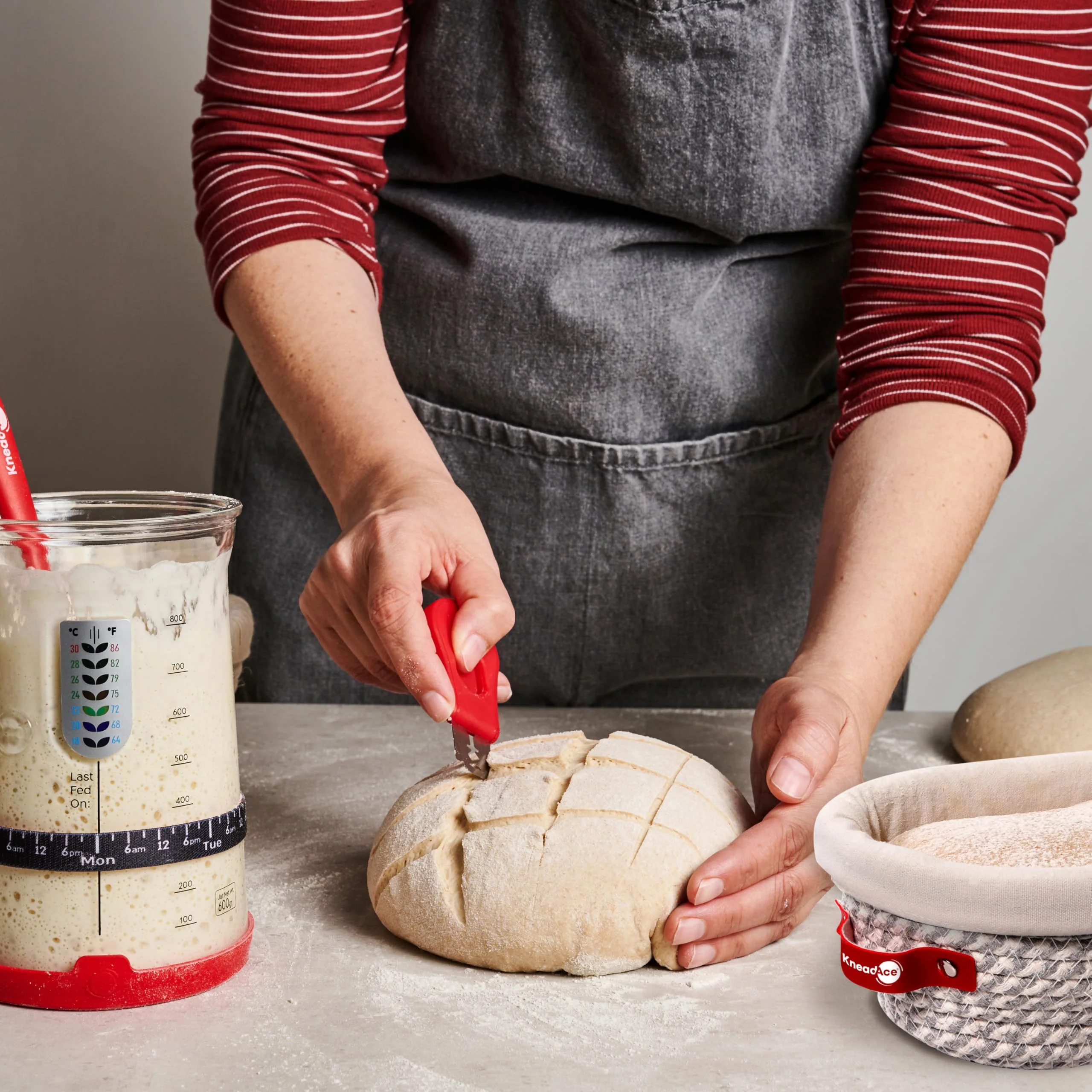 KneadAce Sourdough Starter Kit (PRO 34oz Jar, 2xRound Baskets, Red Bread Lame) - Image 2