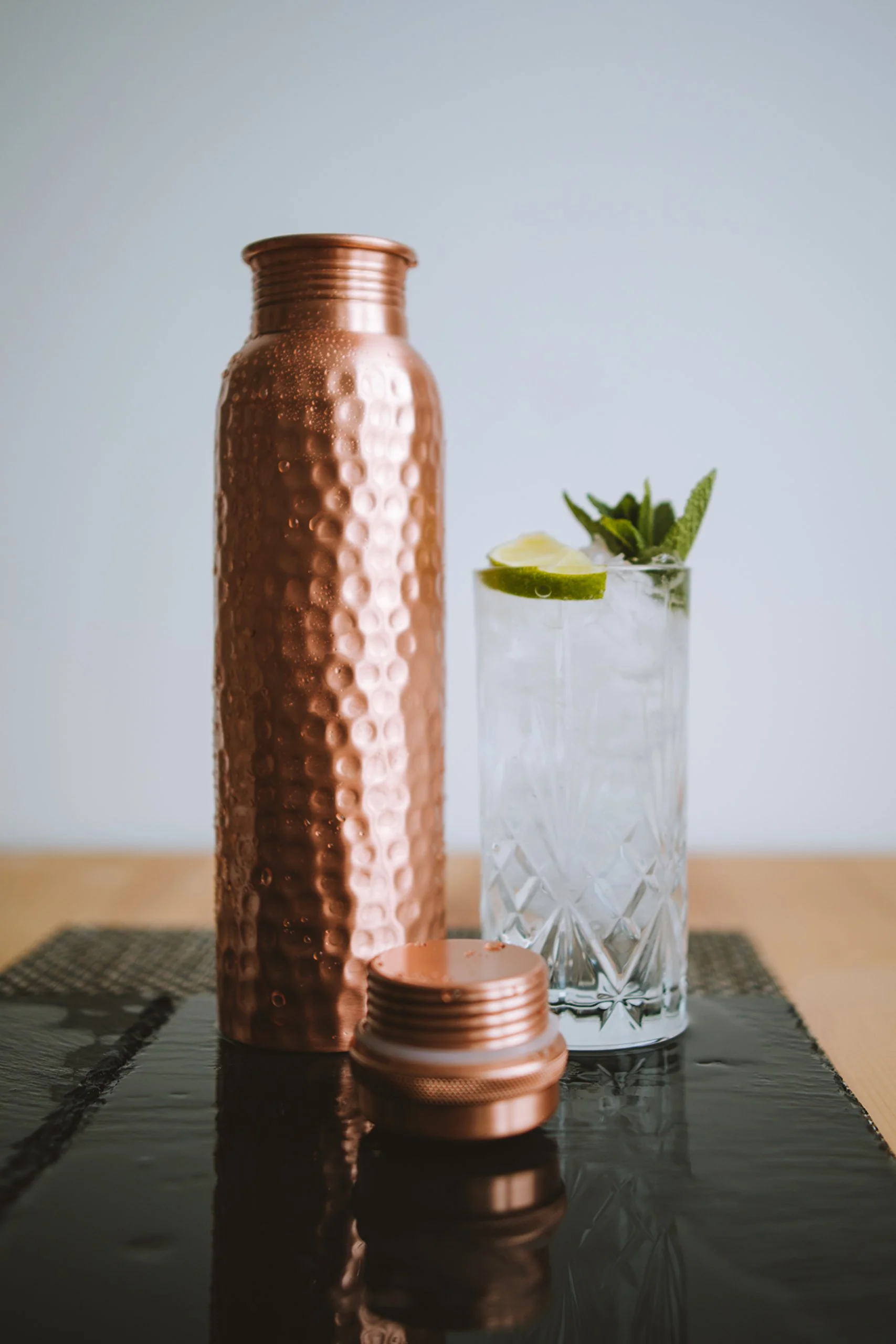 Kosdeg Hammered Copper Water Bottle 1 Liter / 34 Oz Extra Large - an Ayurvedic Pure Copper Vessel - Drink More Water, Lower Your Sugar Intake and Enjoy The Health Benefits Immediately - Image 2