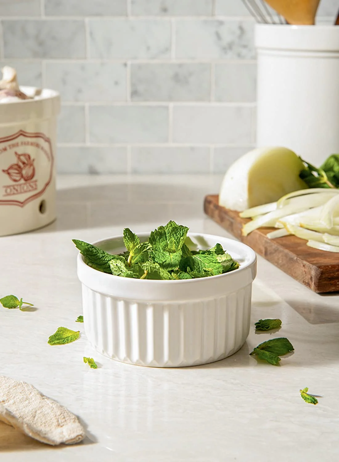 LE TAUCI Ramekins 8 OZ Oven Safe, Creme Brulee Ramekins, Pudding Custard Cups Souffle Ramiken, Dipping Sauce Dishes, Ceramic Ramekin Bowls Set of 6, White - Image 5