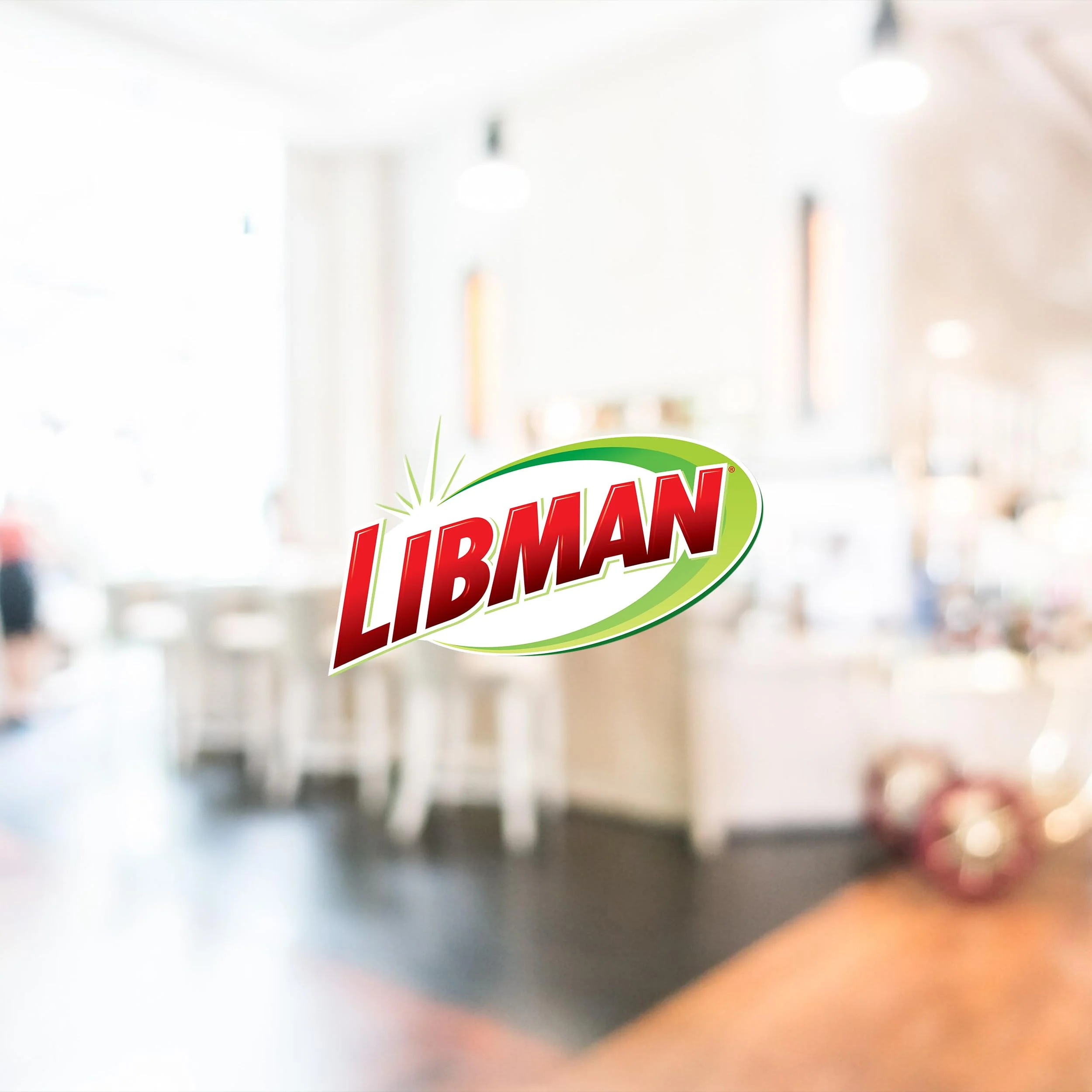 Libman Freedom Spray Mop Kit, Microfiber Wet Mops for Floor Cleaning, Hardwood, Laminate, Tile Cleaner, Household Tool, 24 Oz Solution Tank, Two Extra Replacement Refill Heads Included - Image 2