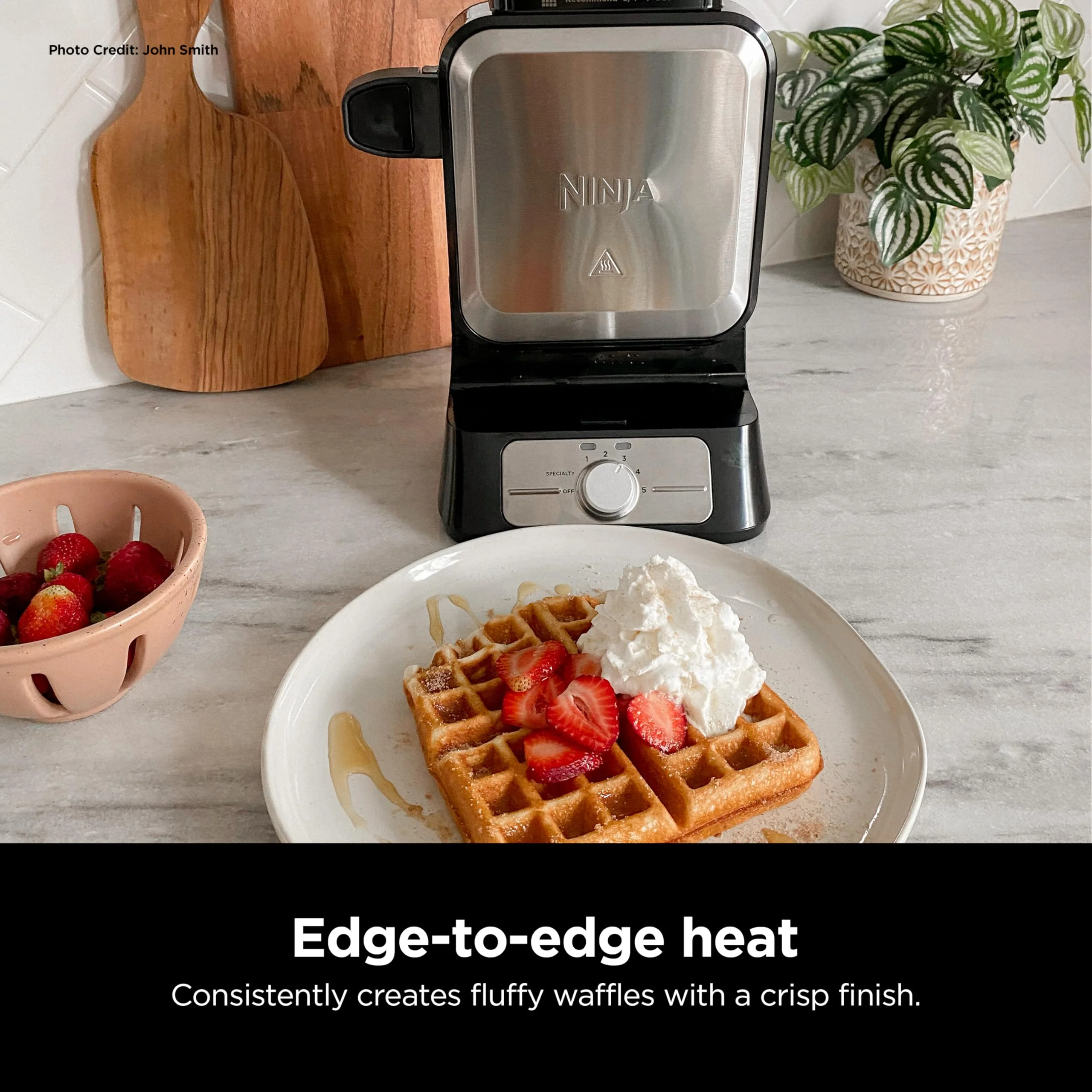Ninja Belgian Waffle Maker Pro | Vertical Design | 5 Shade Settings with Precision-Pour Cup & Chef-curated Recipe Guide | Black & Silver | BW1001 - Image 7