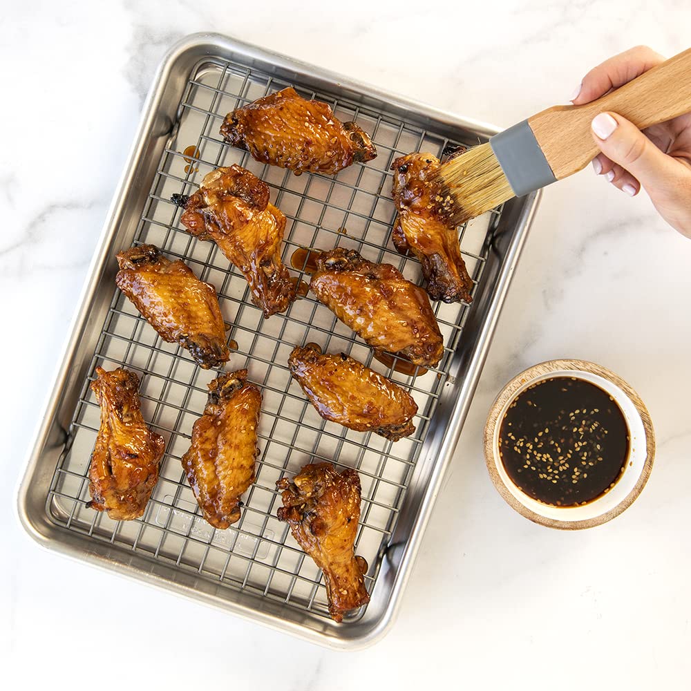 Nordic Ware Naturals® Quarter Sheet with Oven-Safe Nonstick Grid - Image 2