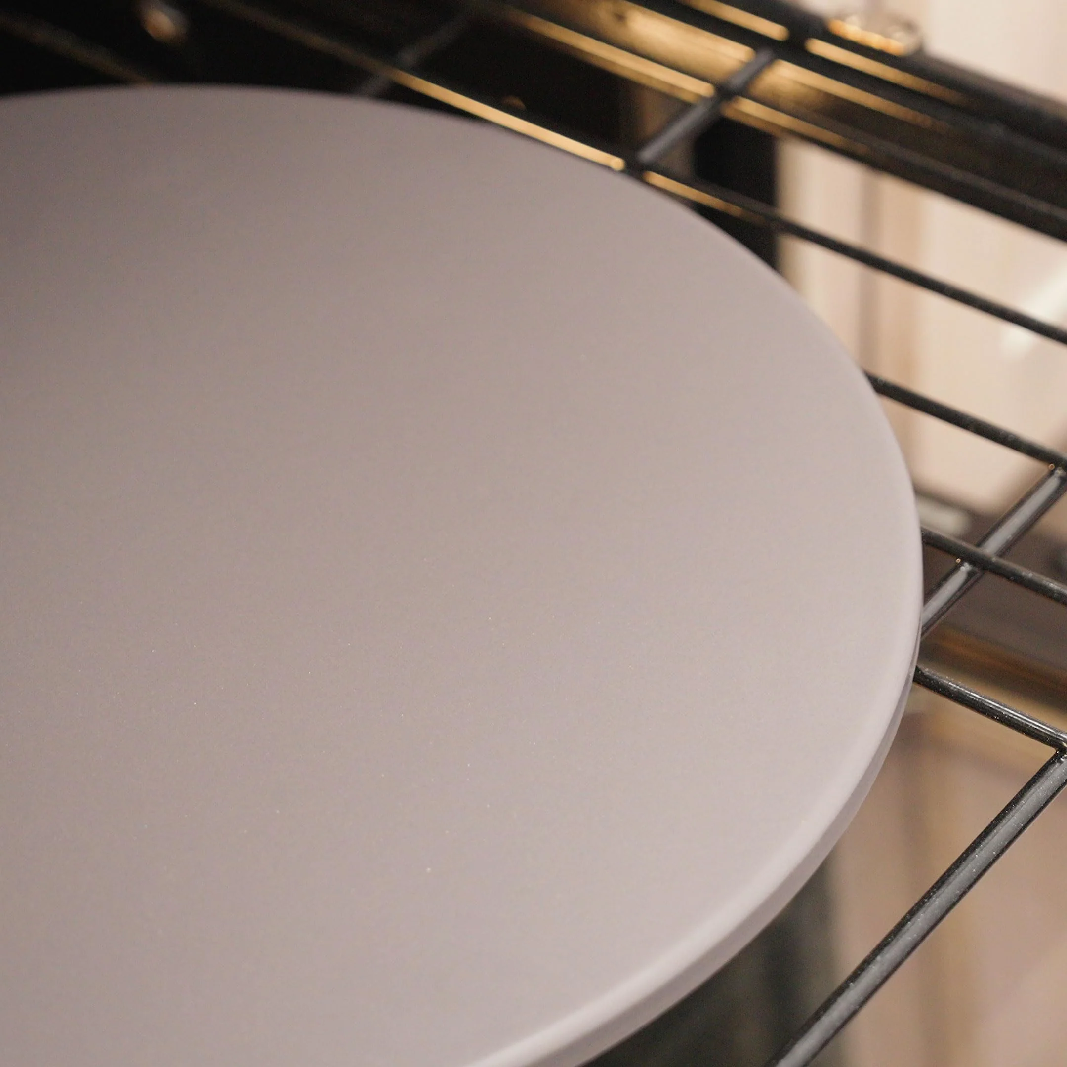Old Stone Pizza Kitchen Glazed Round Pizza Stone for Oven and Grill, 14 inch - Image 4