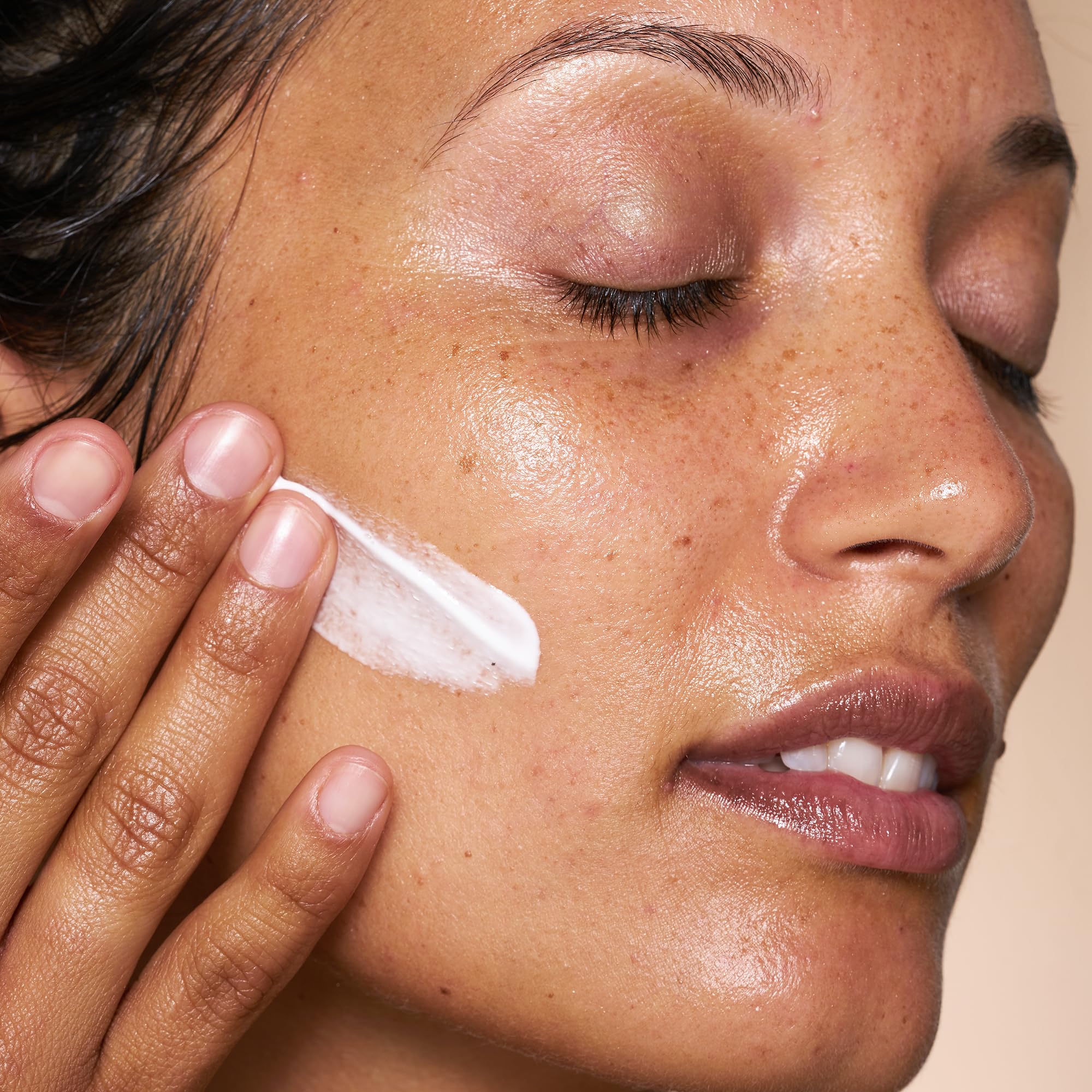 OSEA Atmosphere Protection® Cream 2oz - Lightweight Face Moisturizer for Fast-Absorbing Hydration - Smooths with Niacinamide, Shea Butter, and Undaria Seaweed - Ideal Under Sunscreen or Makeup - Image 4