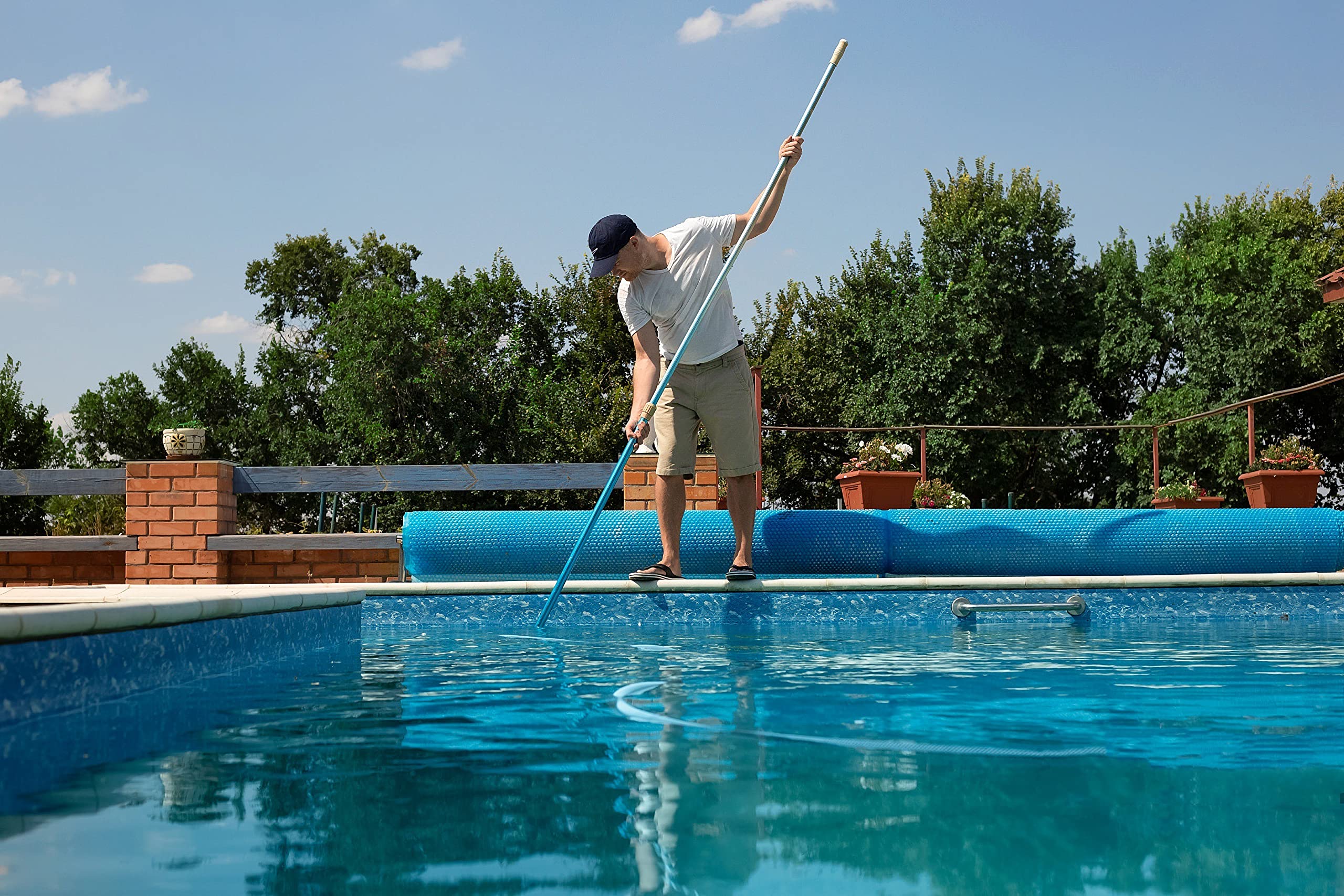 POOLWHALE Professional 12 Feet Blue Anodized Aluminum Telescopic Swimming Pool Pole,Adjustable 3 Piece Expandable Step-Up,for Skimmer Nets, Vacuum Heads and Brushes, Strong Grip & Lock - Image 4