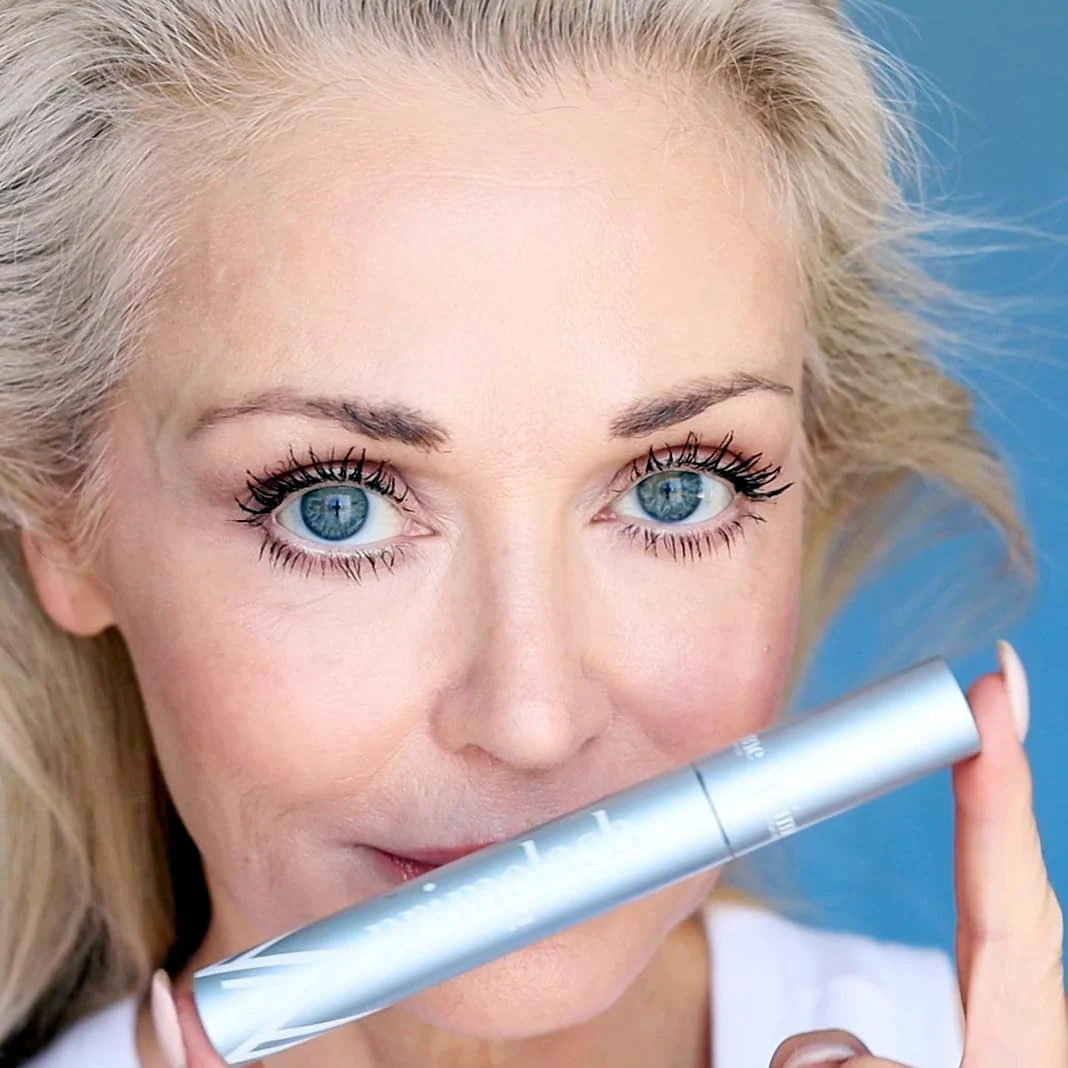 Prime Prometics PrimeLash Mascara for Older Women – Volumizing, Incredible Length in 2 Coats – Long-Stay, Zero Clumps, Hypoallergenic (Brown) - Image 8