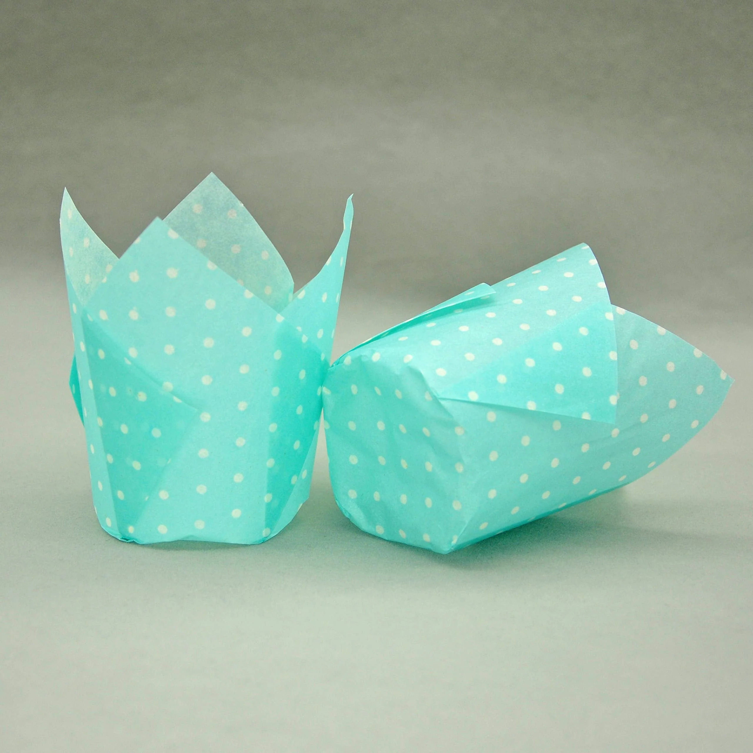QLSmypkg Large Muffin Greaseproof paper Baking cupcake cups, 2-1/4" x 4" Blue printed with Polka Dot Tulip Baking Cup(Large) (125pcs) - Image 3