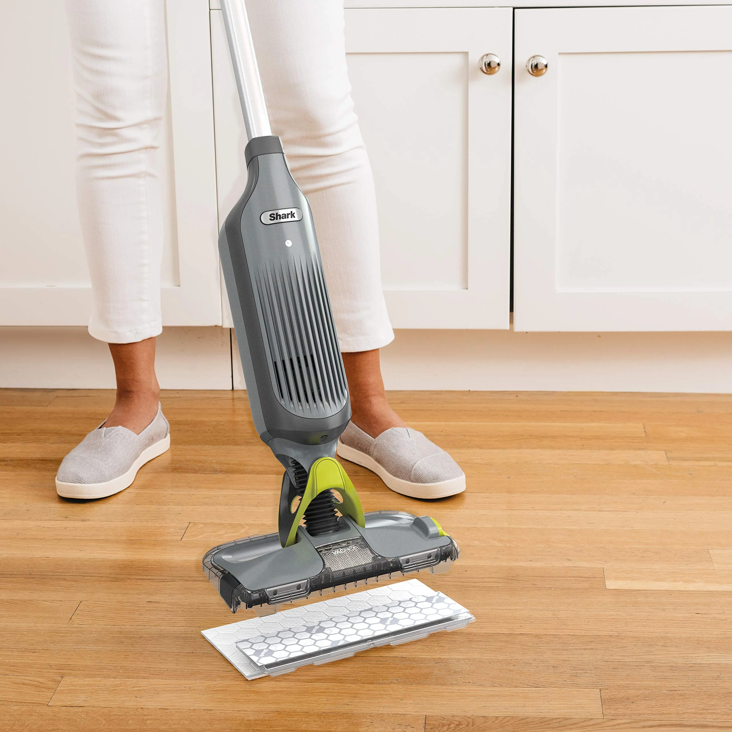 Shark VMP10 Disposable Hard Floor Vacuum and Mop Pad VACMOP Refill, White, 10 Count - Image 3