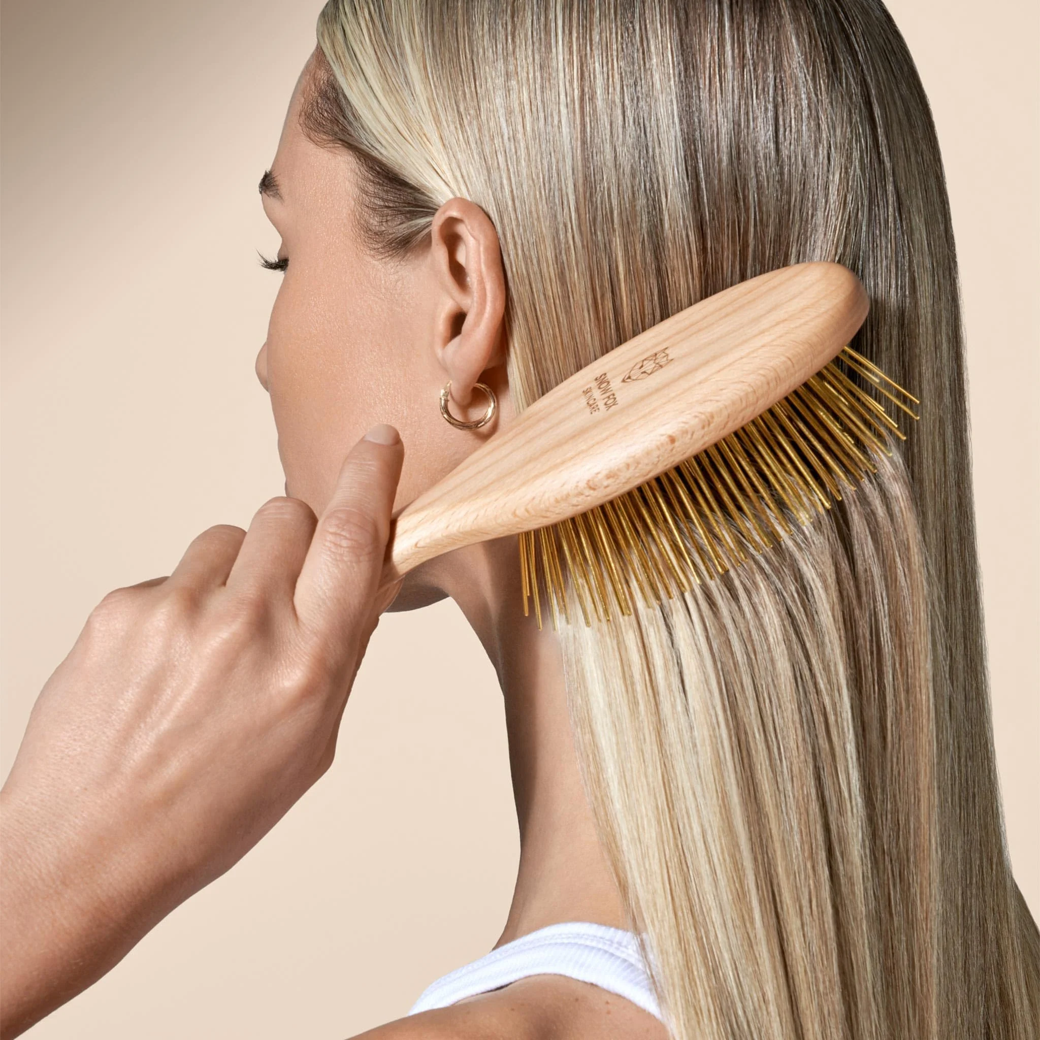 Snow Fox Skincare Gua Sha Hair Brush - Wooden Edition. Scalp Massage Comb with Gold-Plated Metal Bristles for Healthy Follicles. Soothing Gua Sha Acupressure Tool for All Hair Types - Image 11