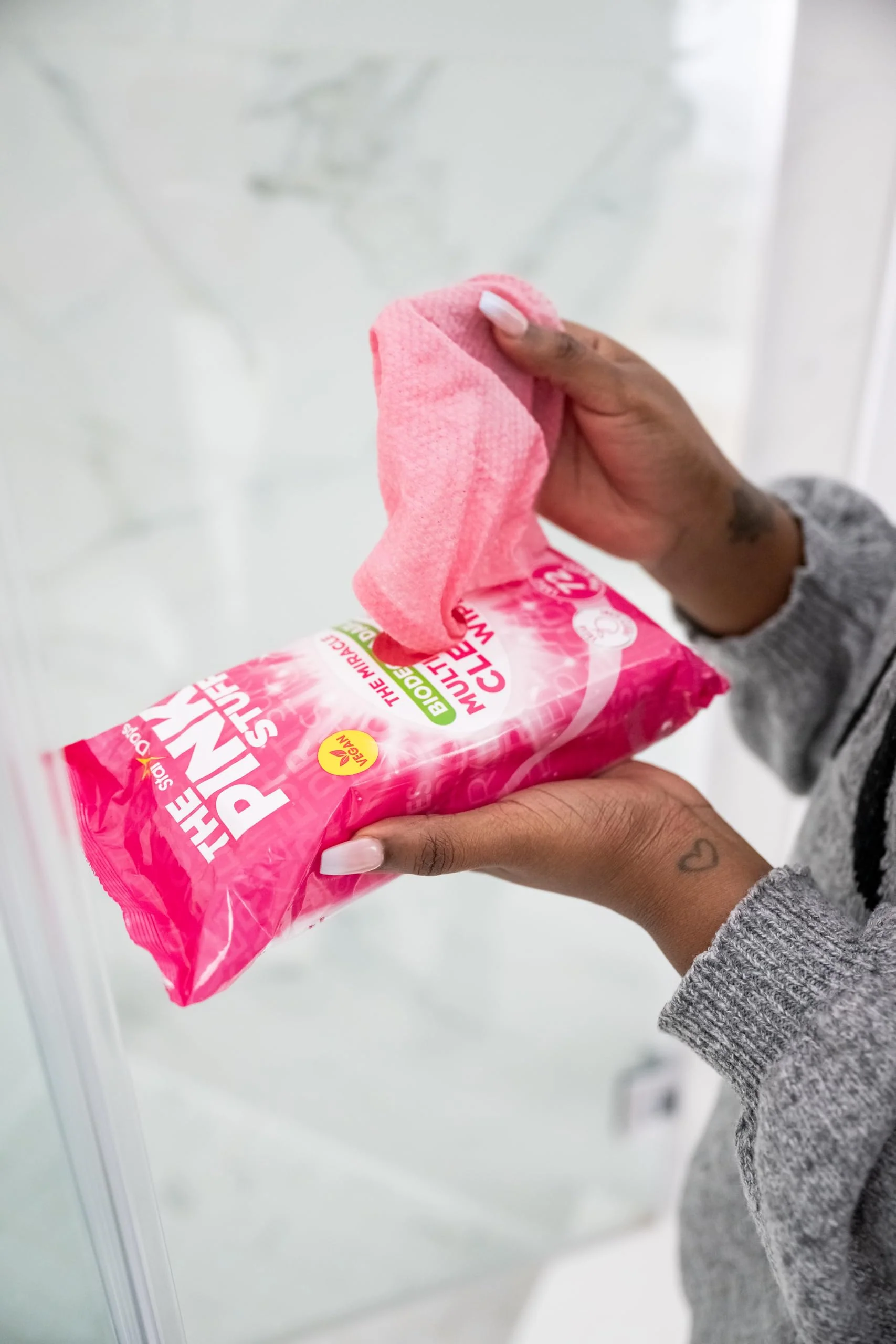 Stardrops The Pink Stuff Miracle Multi-Purpose Cleaning Wipes – 216 Count – Tough on Grease, Grime, and Dirt – All-Purpose Cleaner for Kitchen, Bathroom, and More - Image 2