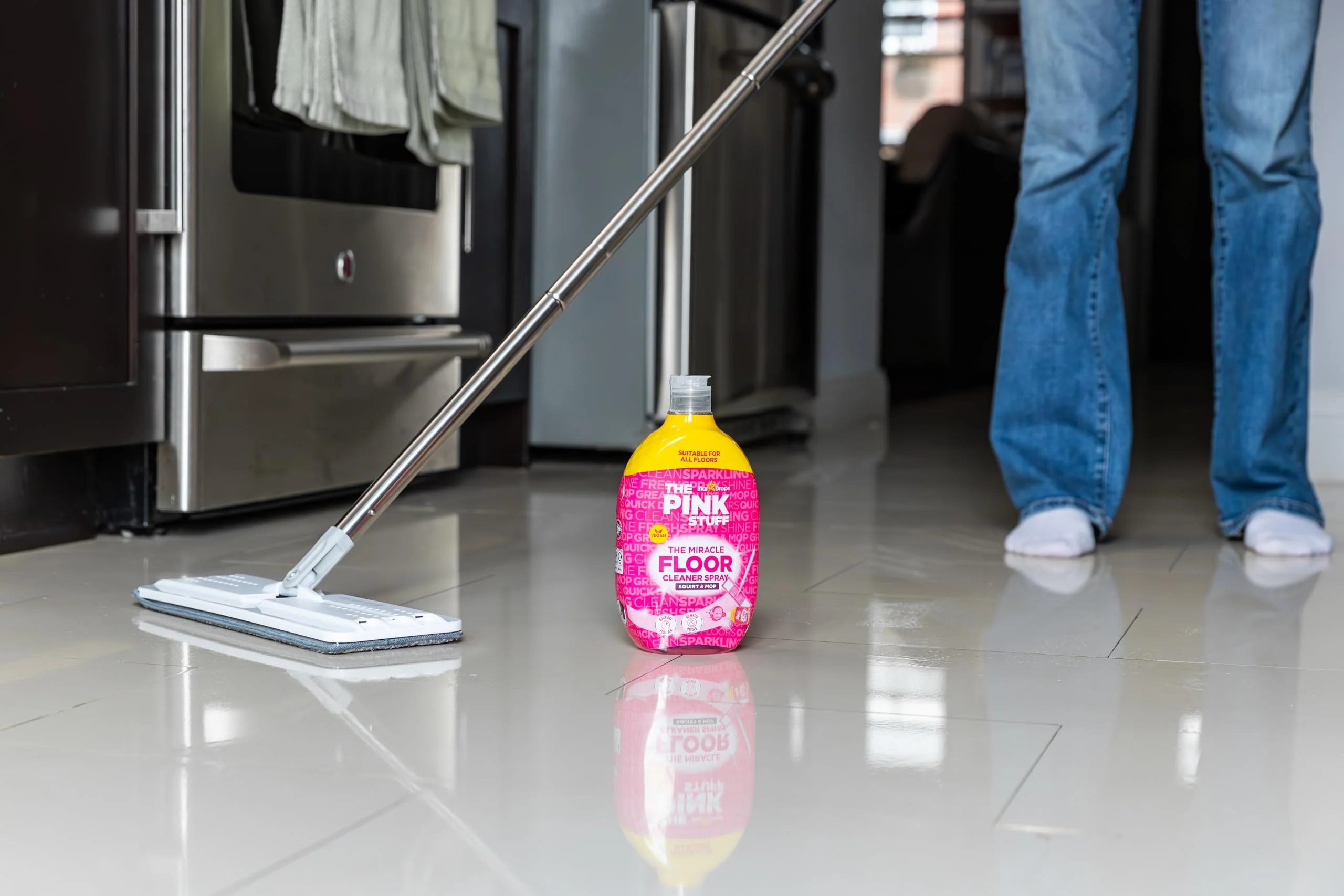 Stardrops - The Pink Stuff - The Miracle Floor Cleaner Spray - Squirt and Mop, (Pack of 4) - Image 2