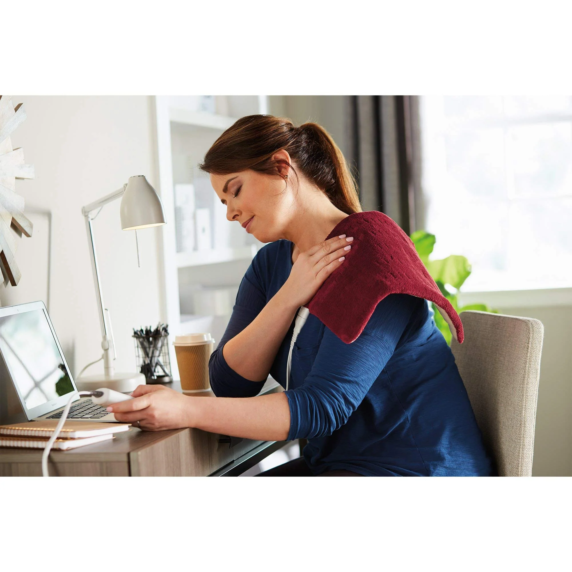 Sunbeam 002014-915-000 Xpressheat Heating Pad, Garnet Red, 12 x 15 Inch, Medium - Image 6