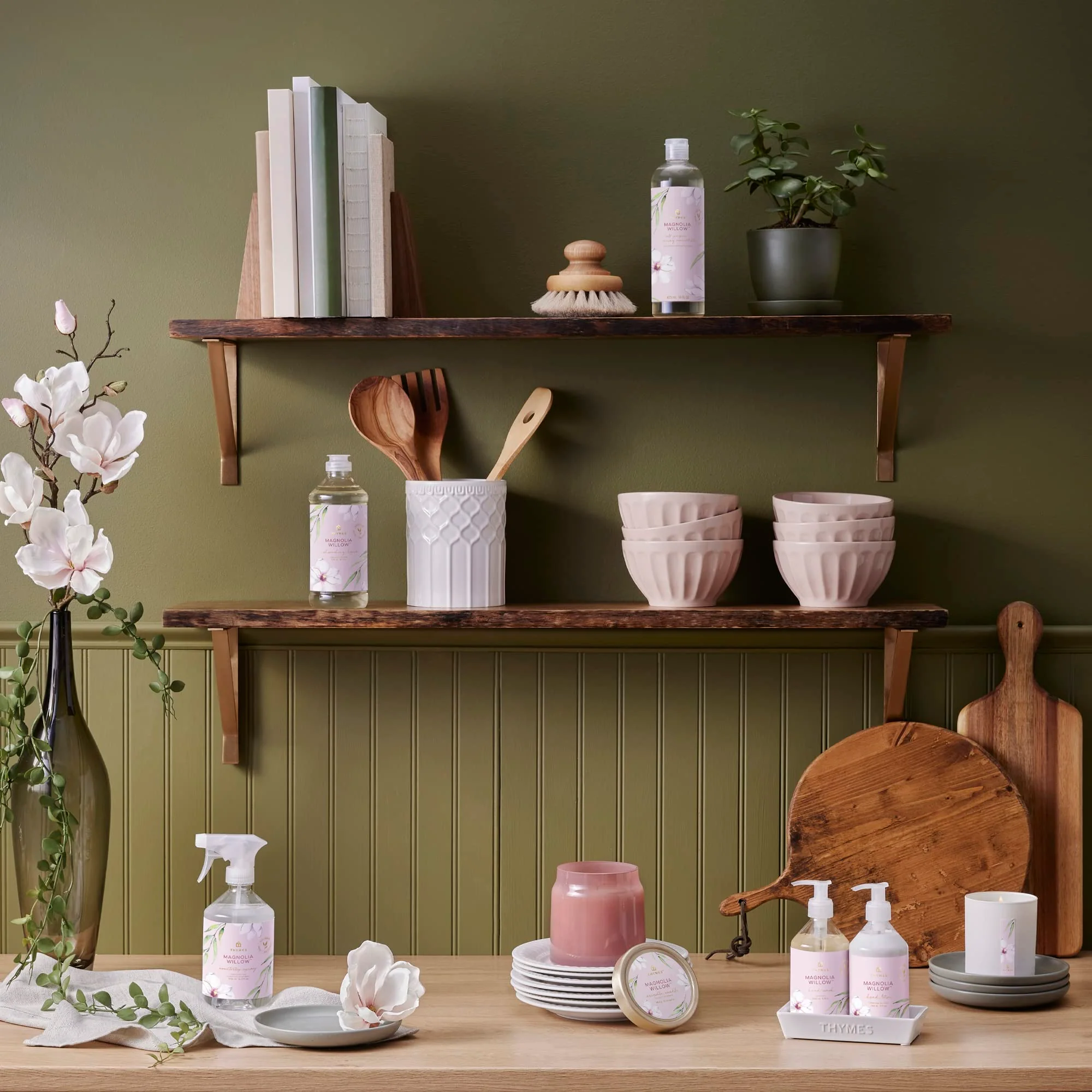 Thymes Countertop Spray - Magnolia Willow - 16.5 Fl Oz - Image 3