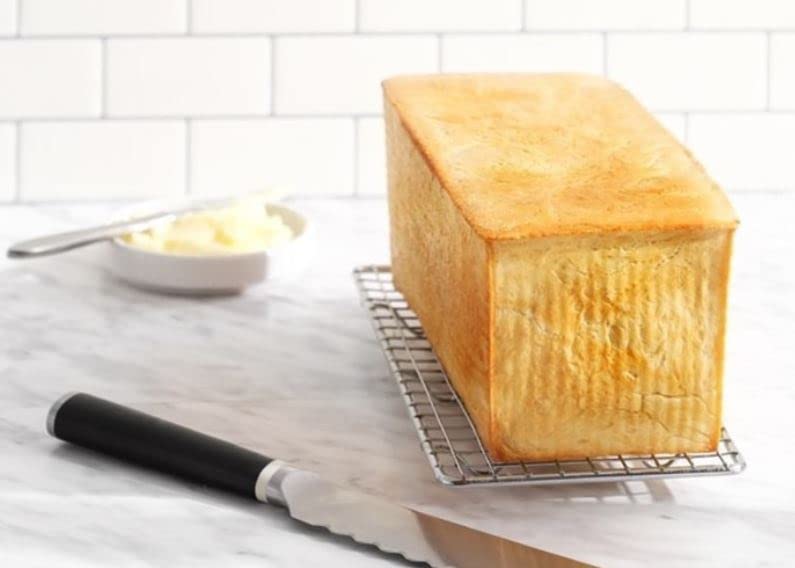 USA Pan Pullman Loaf Pan, 9 x 4 x 4, Aluminized Steel - Image 3