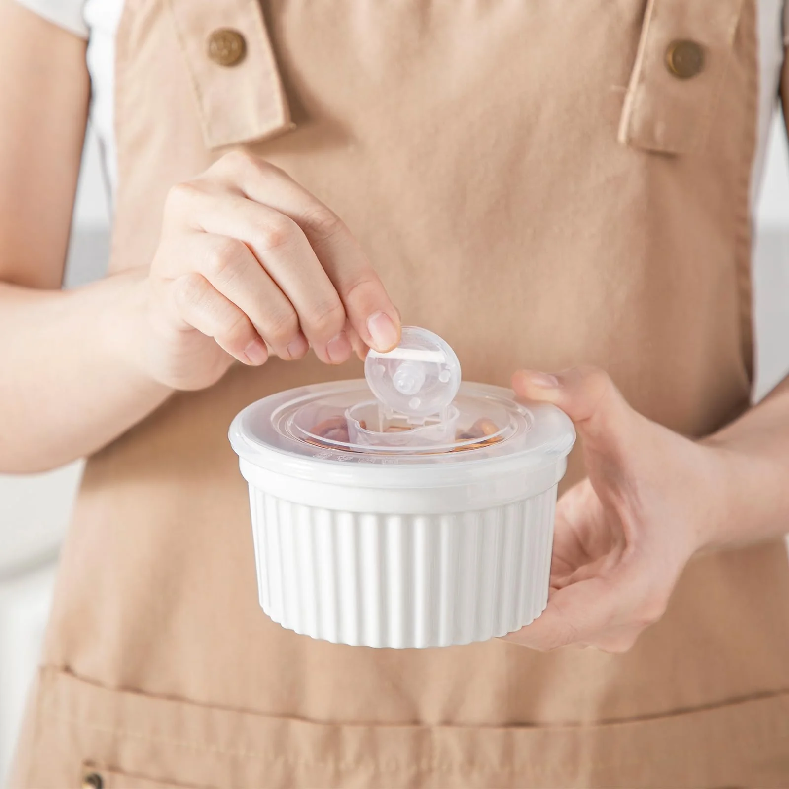 vancasso 10 oz Ramekins with Lid, Porcelain Creme Brulee Souffle Dishes, White Pudding Custard Cups Ramiken for Baking, Dishwasher and Oven Safe, Set of 6 - Image 3