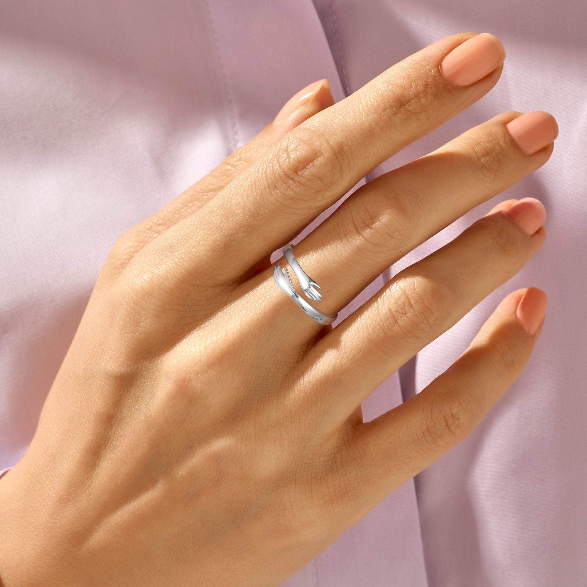 Yesteel Grandma Gifts Grandma Ring, I Love You Grandmother Hug Rings Grandma Jewelry Grandma Birthday Christmas New Best Great Grandma Mothers Day Gifts for Grandma - Image 4