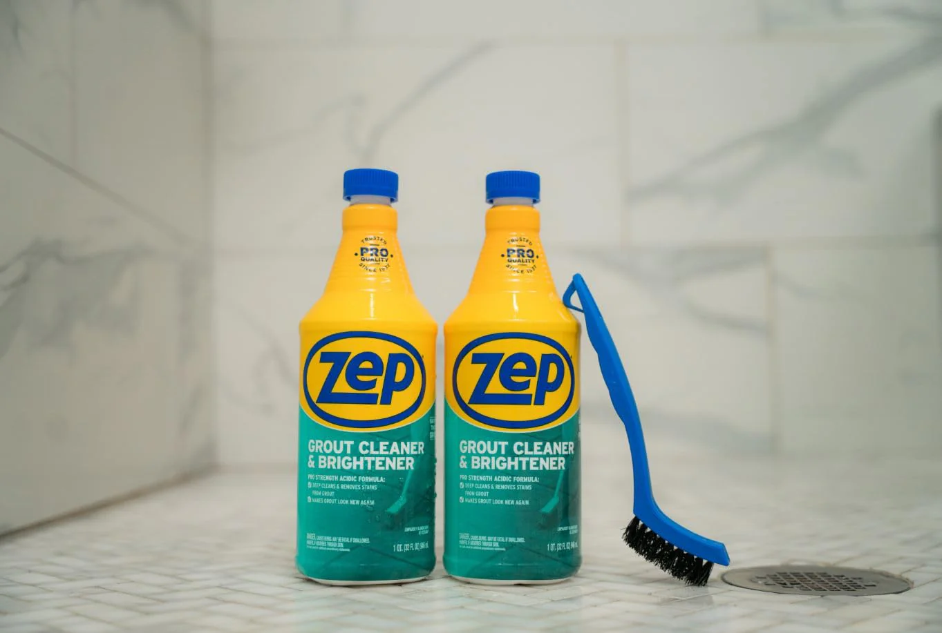 Zep Grout Cleaner and Brightener and Easy to Use Handheld Brush - 32 oz (Case of 2) - ZU104632 - Deep Cleaning Formula Removes Old Stains From Grout - Image 4